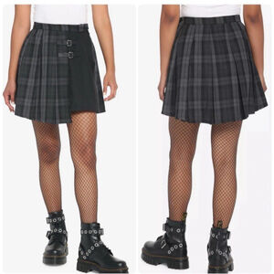 Hot Topic Plaid Buckle Asymmetrical Pleated Skirt Black Gray XL Goth Academia